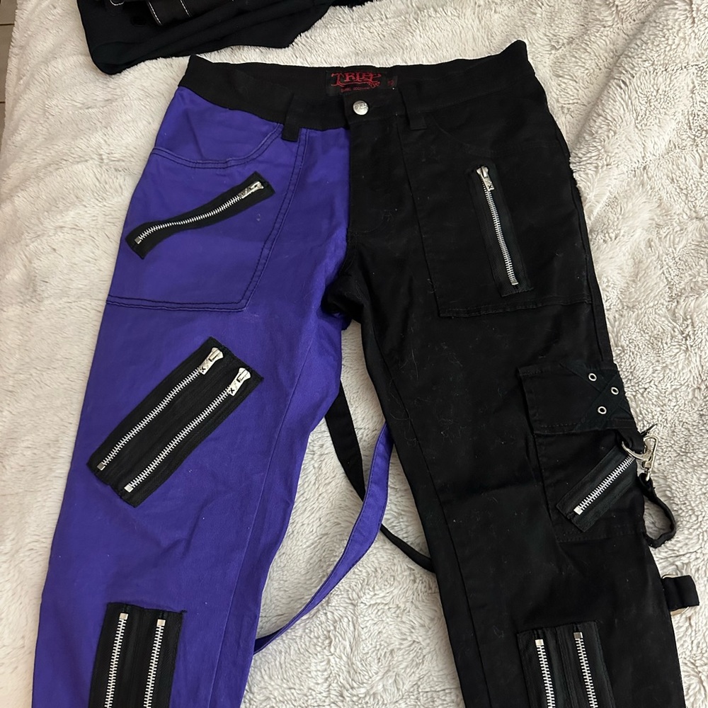 Trip pants size 30 black and purple